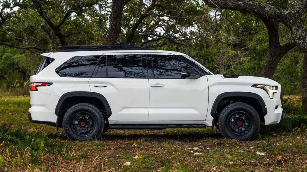 تويوتا سيكويا 2023