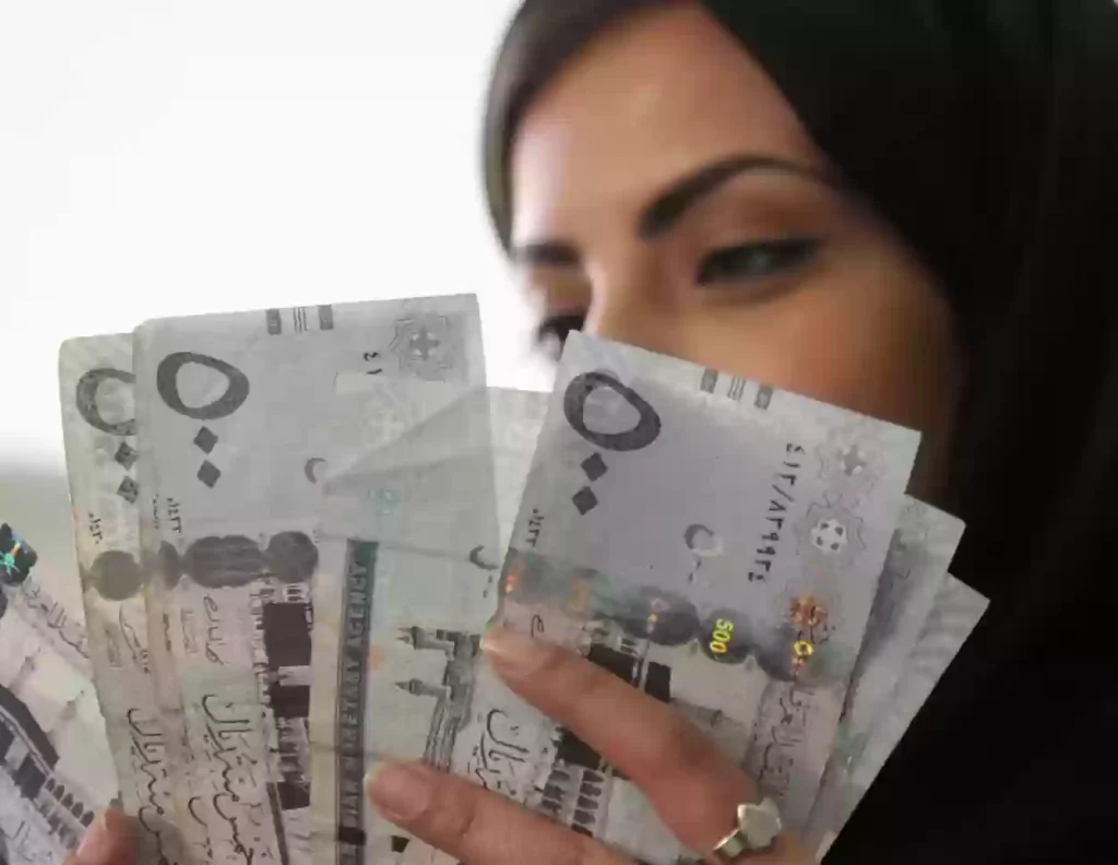 شروط قرض العمل الحر للنساء العاطلات