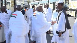 تمديد مدة الإقامة لتأشيرات المعتمرين السودانيين
