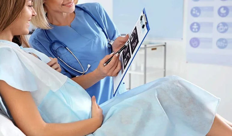 افضل دكتورة نساء وولادة في شرق الرياض