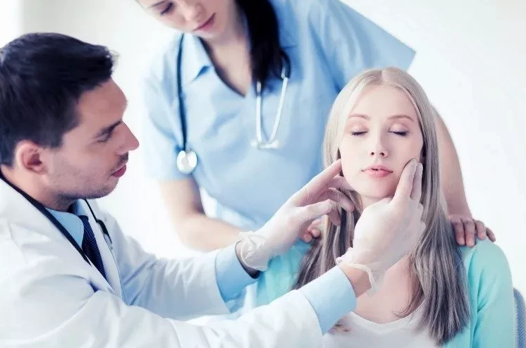 دليل عيادات التجميل بالرياض