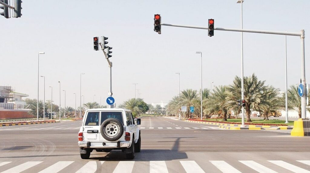 مخالفة قطع الاشارة الكويت