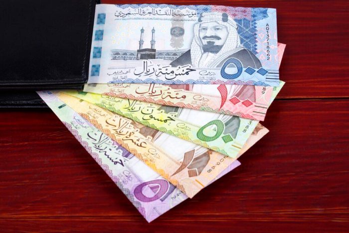 الريال السعودي في السوق السوداء