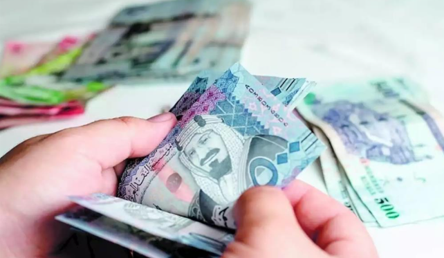 مساعدات مالية للمحتاجين في السعودية